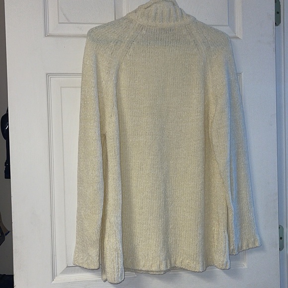 Carolyn Taylor Sweater - Picture 6 of 6